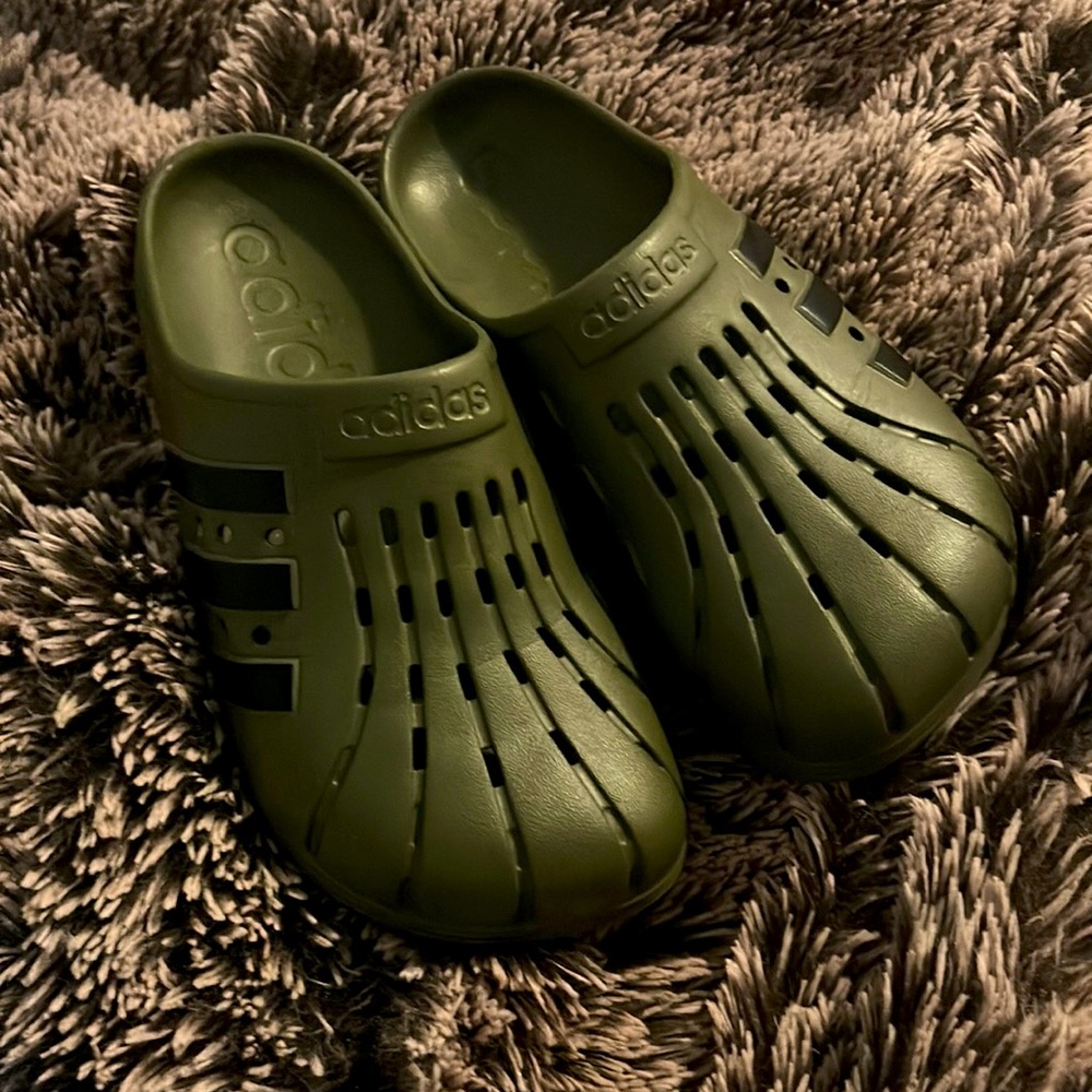 Adidas adilette clogs